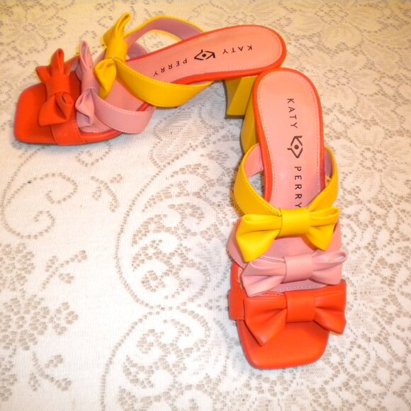 Katy Perry THE TOOLIPED BOW SANDAL - Picture 6 of 6